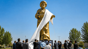 رونمایی از المان ۹ متری مقدس اردبیلی با هزینه یک میلیارد تومانی در هفته اردبیل
