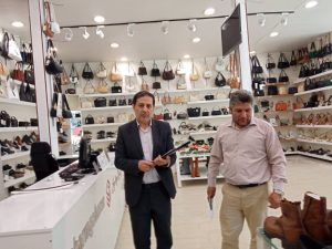 گشت مشترک تعزیرات اردبیل از واحدهای صنفی در روز تعطیل؛ کشف کالای قاچاق و چندین پرونده تخلف