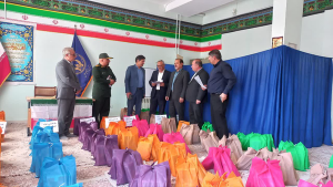 توزیع ۴۲۰ بسته لوازم‌التحریر بین مددجویان کمیته امداد شهرستان نمین