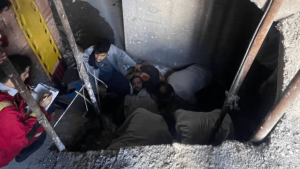 برش میله‌گرد و نجات کارگر مصدوم پس از یک ساعت و نیم عملیات در اردبیل