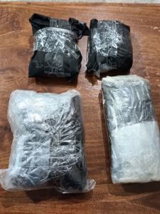 کشف ۲ کیلو و ۵۰۰ گرم تریاک از یک دستگاه تاکسی در اردبیل و دستگیری قاچاقچی